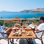 اوليا نوفا فندق 3*